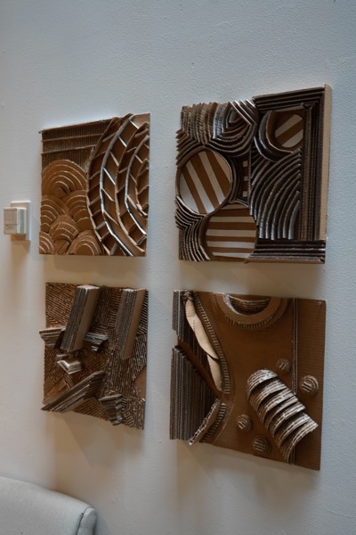 Cardboard reliefs for web5